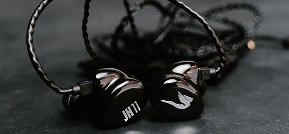 JH11 UNIVERSAL (Black)